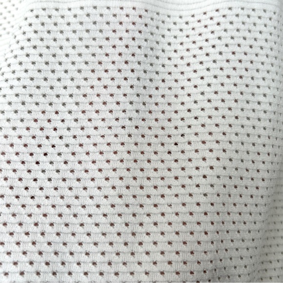 Lululemon Breeze By Long Sleeve Heathered White (Cream)- Size  2/4 (Small) - Picture 8 of 11